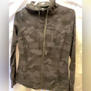 Lululemon Camo Full Zip Hooded Athletic Jacket Size 12